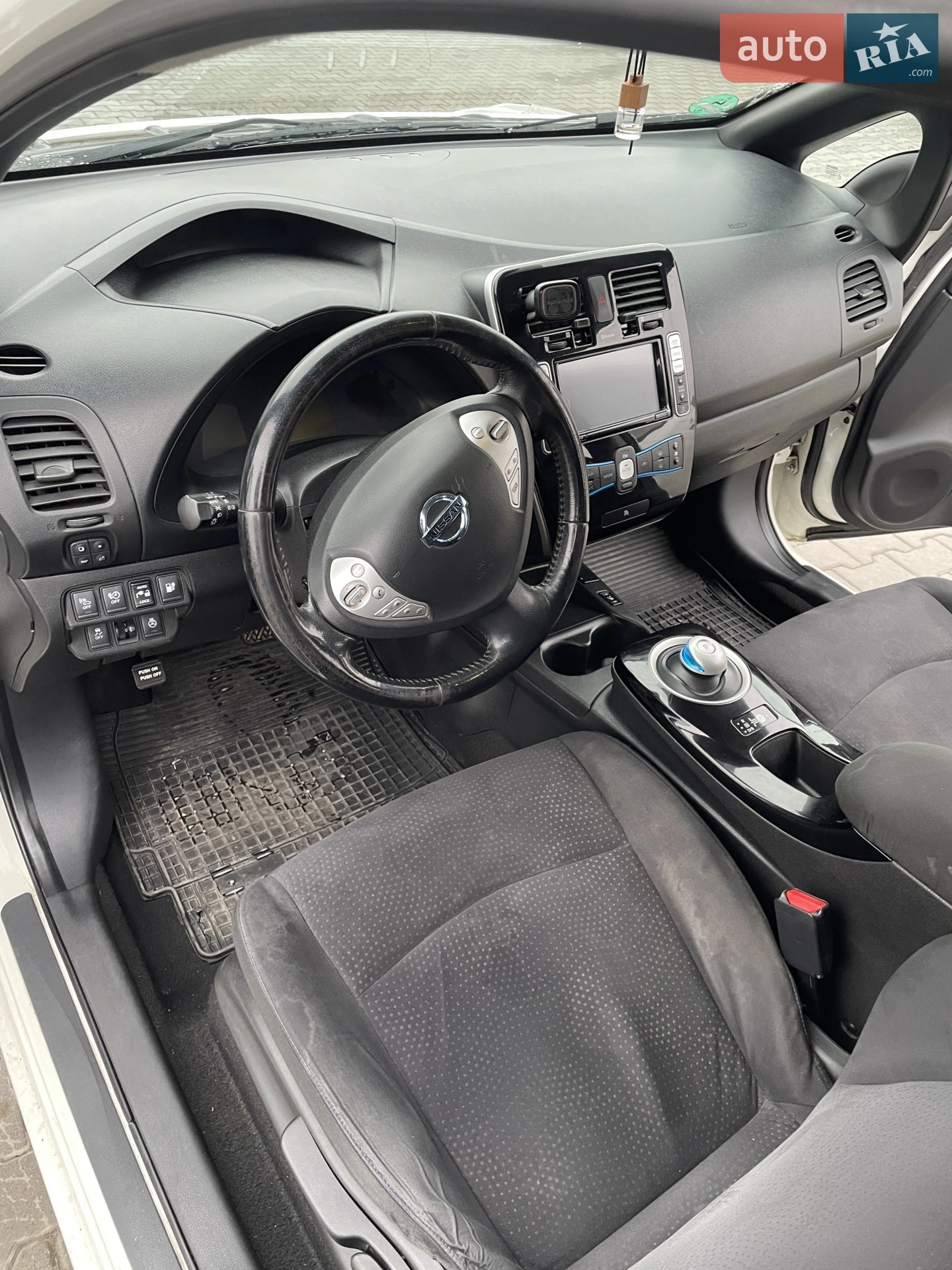 2017 Nissan Leaf - мініатюра 10