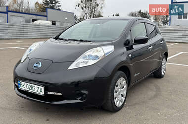 Хэтчбек Nissan Leaf 2016 в Ровно