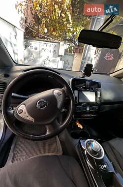 Хэтчбек Nissan Leaf 2015 в Одессе