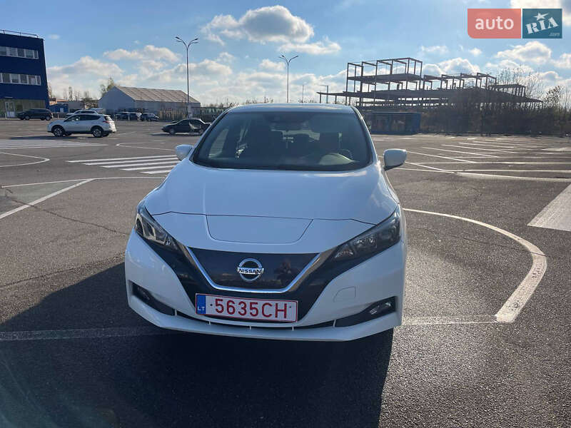 Хэтчбек Nissan Leaf 2019 в Киеве