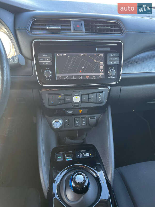 Хэтчбек Nissan Leaf 2019 в Киеве