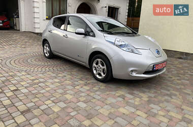 Хэтчбек Nissan Leaf 2012 в Черновцах