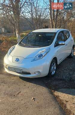 Хэтчбек Nissan Leaf 2014 в Каменец-Подольском