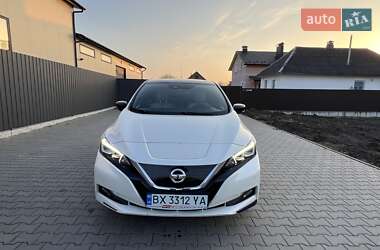 Хэтчбек Nissan Leaf 2018 в Хмельницком