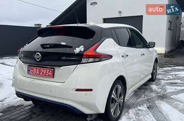 Хэтчбек Nissan Leaf 2021 в Виннице