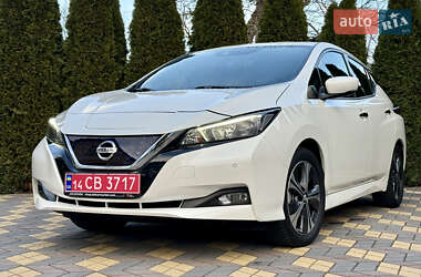 Хэтчбек Nissan Leaf 2021 в Самборе