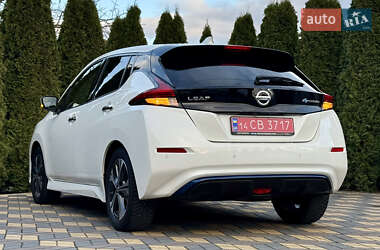 Хэтчбек Nissan Leaf 2021 в Самборе