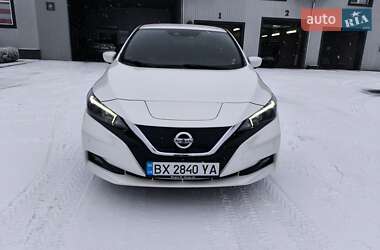 Хетчбек Nissan Leaf 2017 в Кам'янець-Подільському