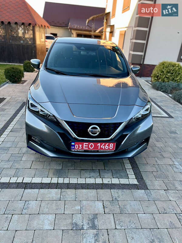 Хетчбек Nissan Leaf 2020 в Дрогобичі