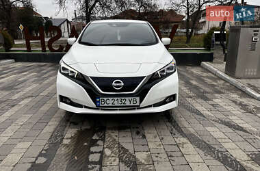 Хэтчбек Nissan Leaf 2021 в Ужгороде