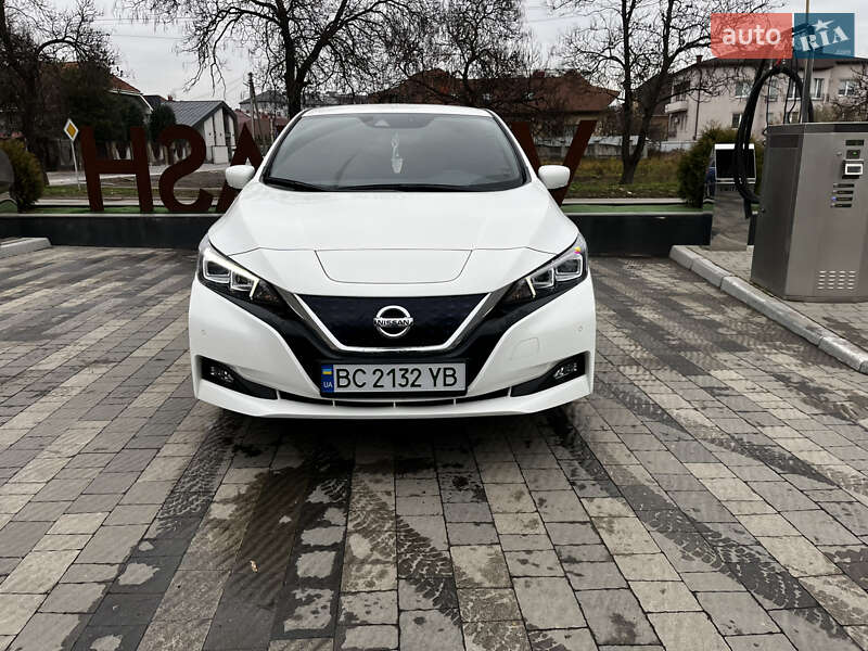 Хетчбек Nissan Leaf 2021 в Ужгороді