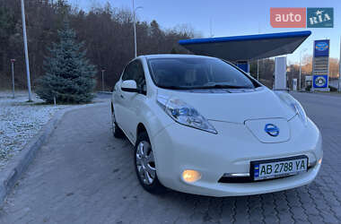 Хэтчбек Nissan Leaf 2012 в Могилев-Подольске