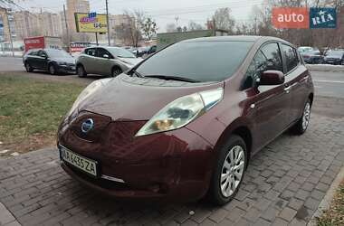 Хэтчбек Nissan Leaf 2017 в Киеве