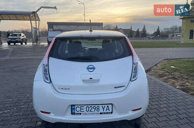 Хетчбек Nissan Leaf 2013 в Чернівцях