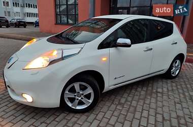 Хэтчбек Nissan Leaf 2014 в Львове