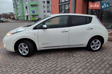 Хэтчбек Nissan Leaf 2014 в Львове