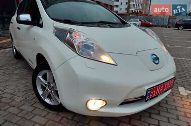 Хэтчбек Nissan Leaf 2014 в Львове