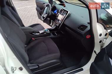 Хэтчбек Nissan Leaf 2014 в Львове