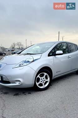 Хетчбек Nissan Leaf 2012 в Кременчуці