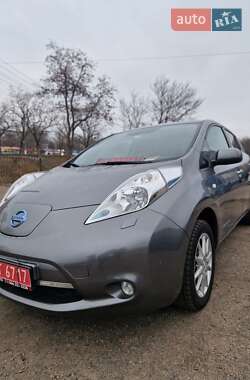 Хетчбек Nissan Leaf 2015 в Кропивницькому