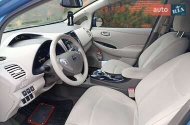 Хэтчбек Nissan Leaf 2012 в Измаиле