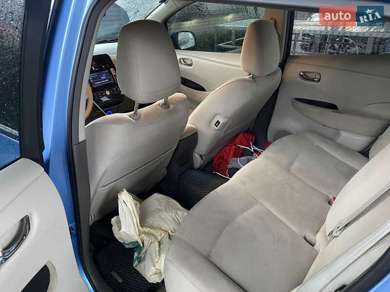 Хэтчбек Nissan Leaf 2012 в Черкассах