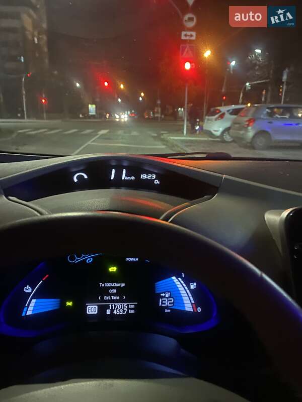 Хэтчбек Nissan Leaf 2012 в Черкассах