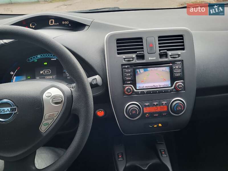 Хетчбек Nissan Leaf 2017 в Кам'янському