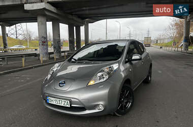 Хетчбек Nissan Leaf 2015 в Одесі