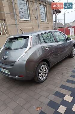 Хэтчбек Nissan Leaf 2015 в Николаеве