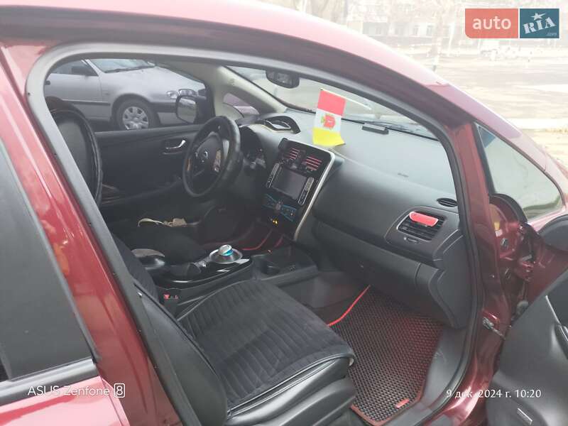Хэтчбек Nissan Leaf 2016 в Одессе фото 8 Хэтчбек Nissan Leaf 2016 в Одессе