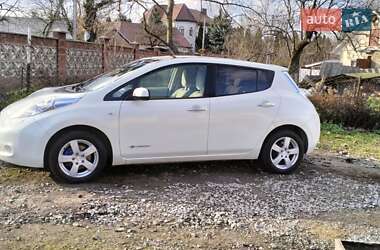 Хэтчбек Nissan Leaf 2011 в Ровно