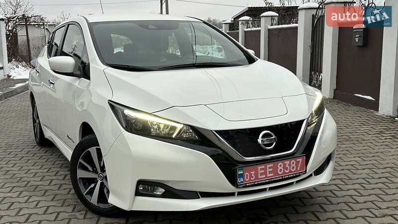 Хетчбек Nissan Leaf 2020 в Дрогобичі