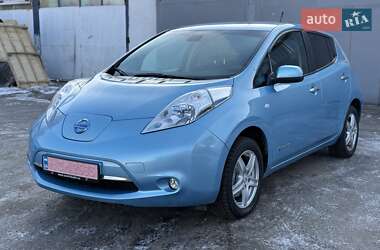 Хэтчбек Nissan Leaf 2016 в Ровно