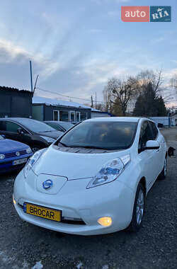 Хэтчбек Nissan Leaf 2015 в Луцке