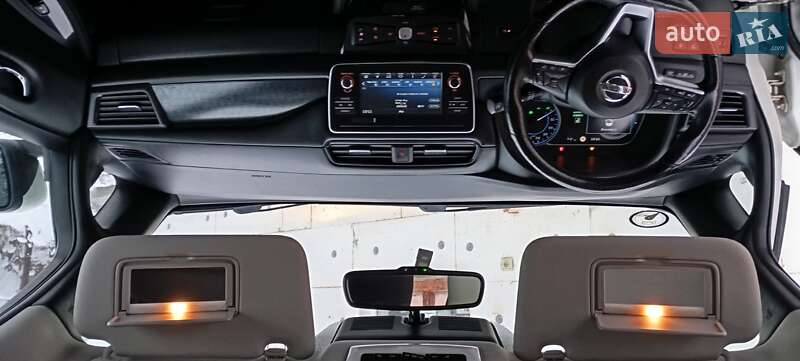 Хетчбек Nissan Leaf 2017 в Бориславі