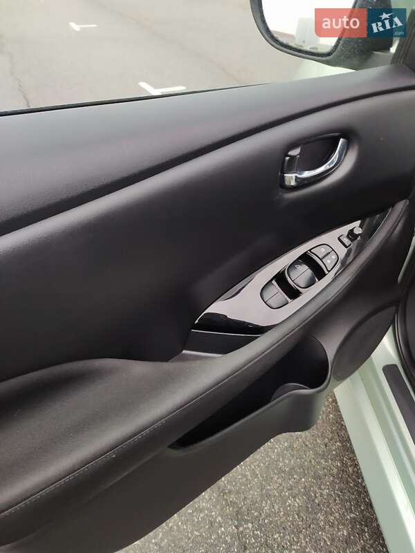 Хэтчбек Nissan Leaf 2018 в Боярке