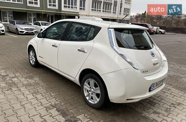 Хетчбек Nissan Leaf 2014 в Чернівцях