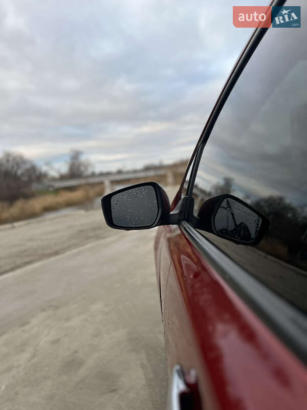 Хэтчбек Nissan Leaf 2017 в Днепре