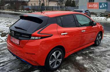 Хетчбек Nissan Leaf 2019 в Дніпрі