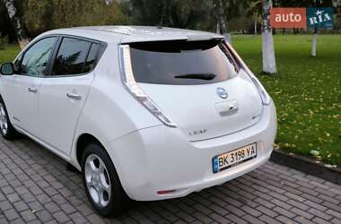 Хэтчбек Nissan Leaf 2016 в Ровно