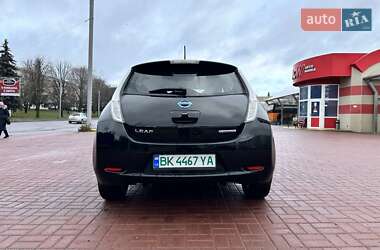 Хетчбек Nissan Leaf 2015 в Рівному