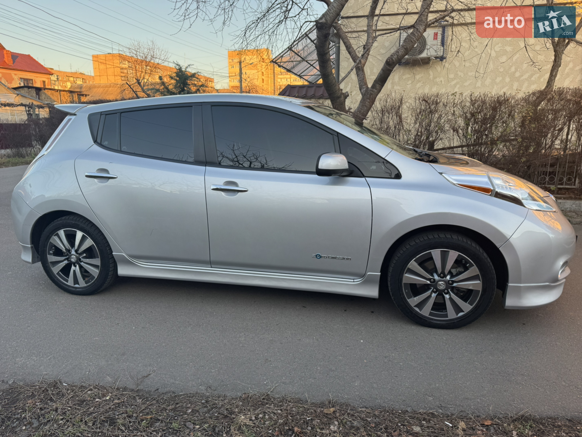 2015 Nissan Leaf - мініатюра 5