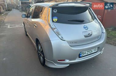 Хетчбек Nissan Leaf 2015 в Одесі