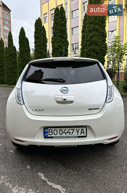 Хетчбек Nissan Leaf 2014 в Івано-Франківську