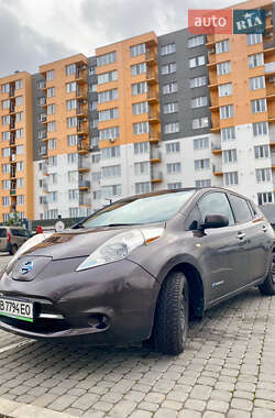 Хетчбек Nissan Leaf 2015 в Вінниці