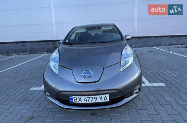 Хэтчбек Nissan Leaf 2017 в 