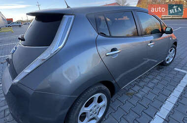 Хэтчбек Nissan Leaf 2017 в 