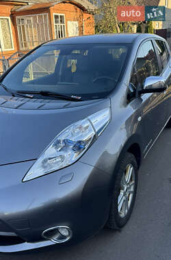 Хэтчбек Nissan Leaf 2013 в Владимире