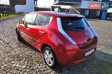Хэтчбек Nissan Leaf 2012 в Иршаве